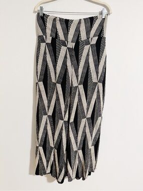 Manaola - Black and Cream Printed Wide Leg Pants